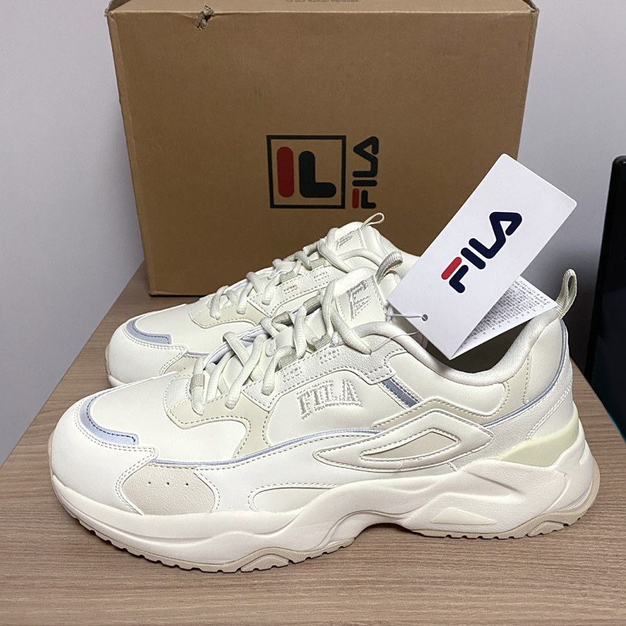 (새제품) 휠라 280mm 워킹화 운동화 데일리슈즈 매장정품
