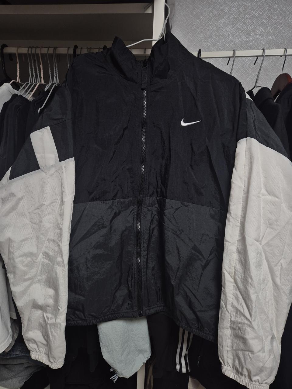 나이키 바람막이(XL)