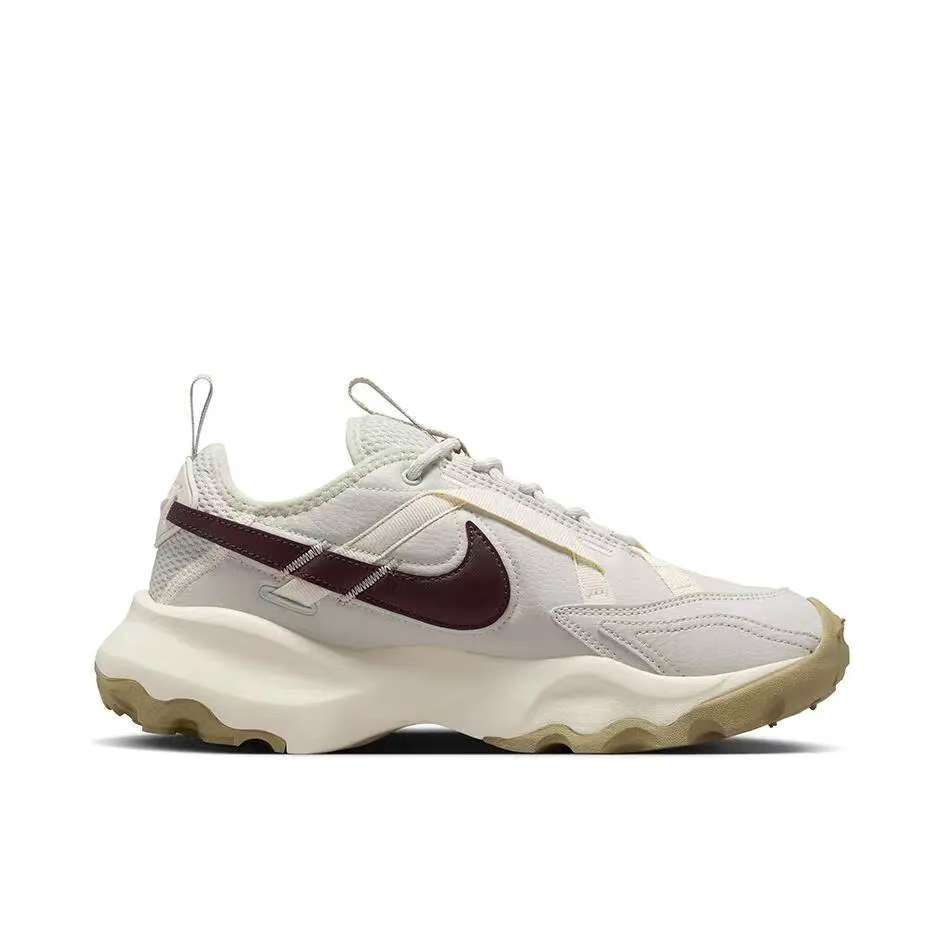 나이키 TC7900 남녀공용 운동화DD9682-003