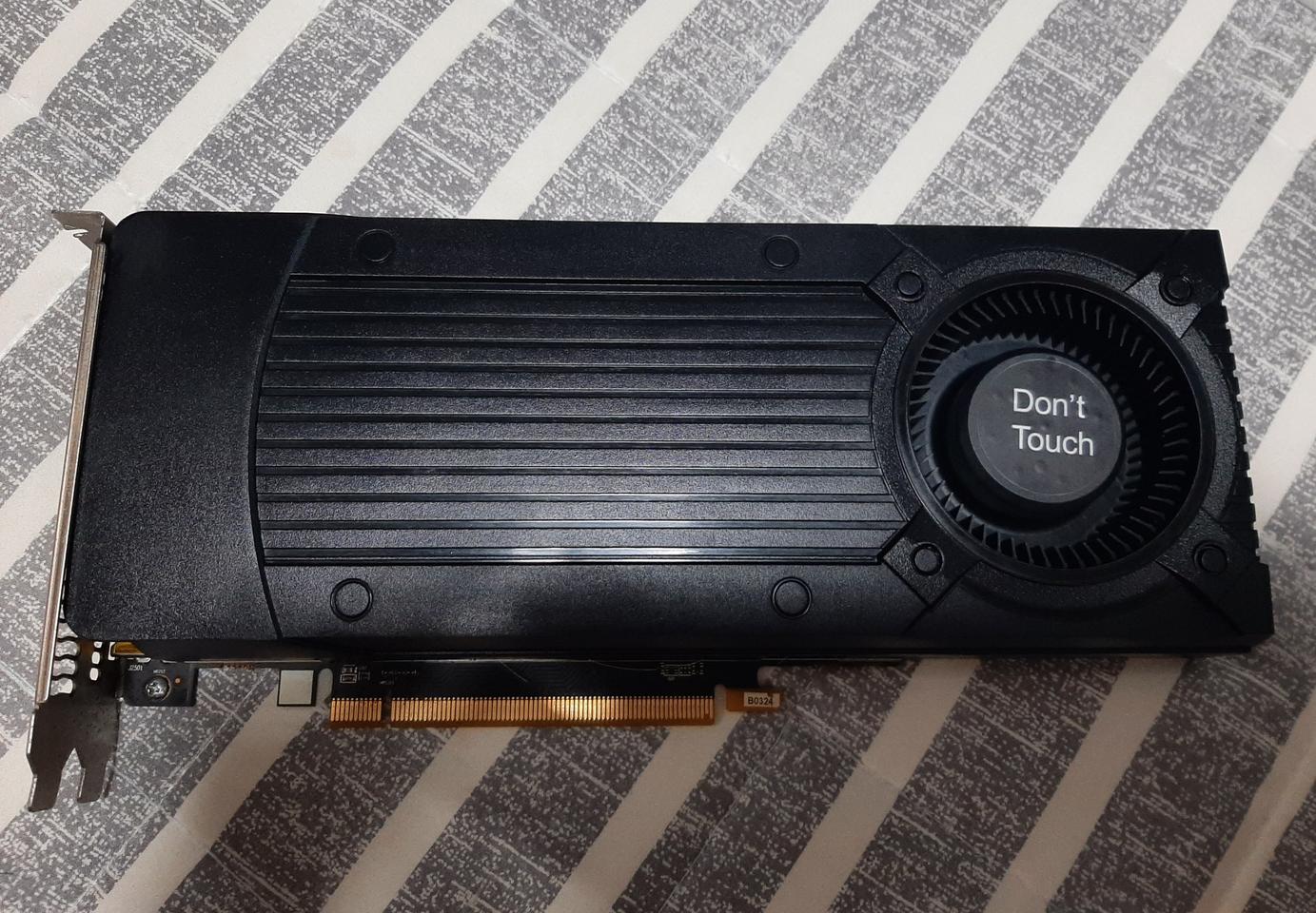 라데온 RX570.8GB팜