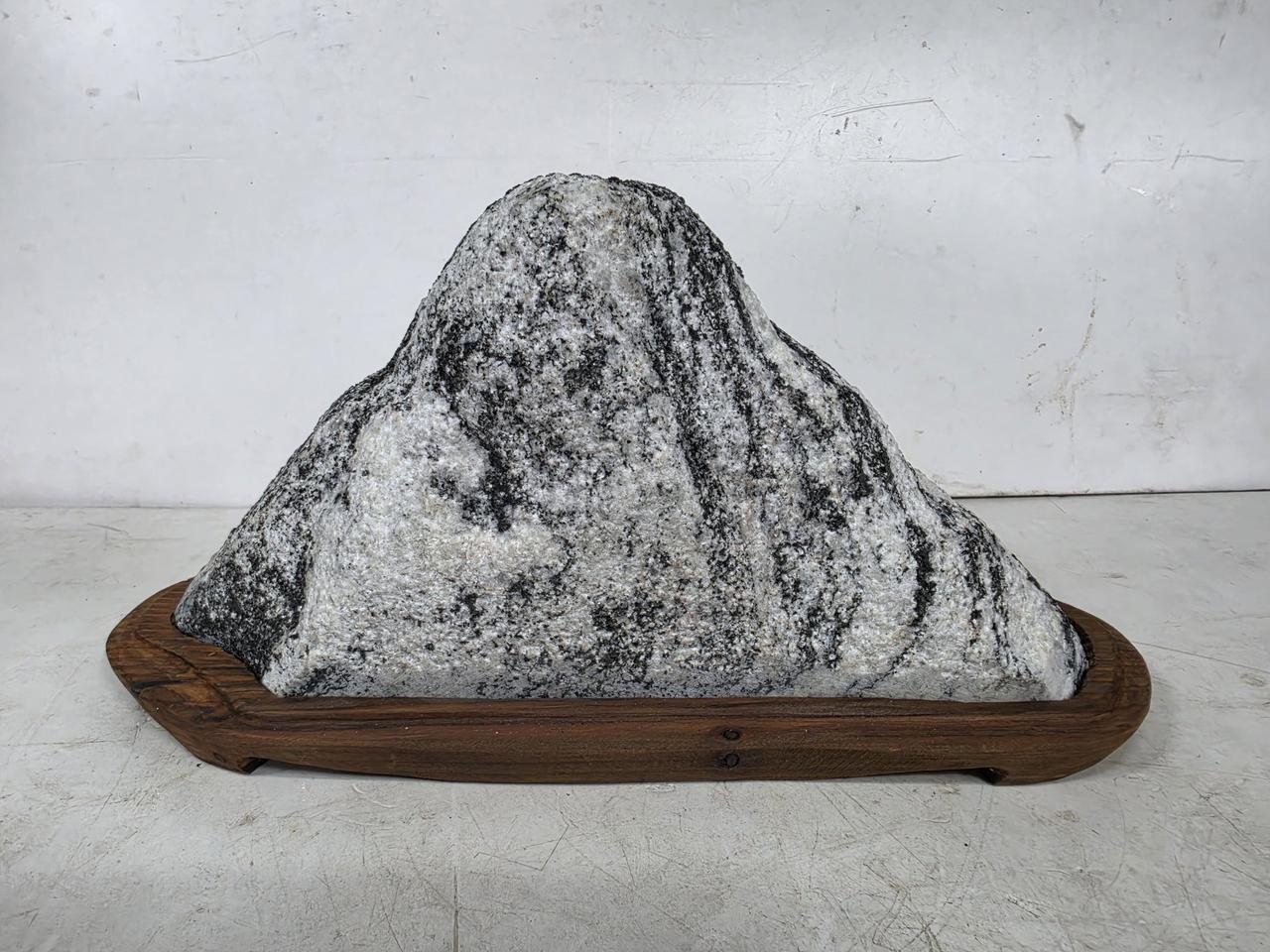 산수경석