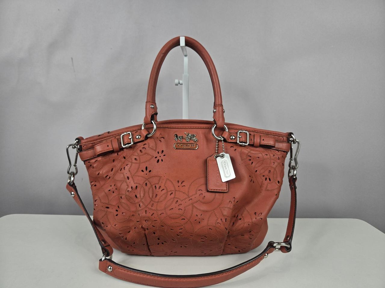 COACH 코치 매디슨 펀칭 레더 소피아 사첼백 가죽 토트백 숄더백 가방