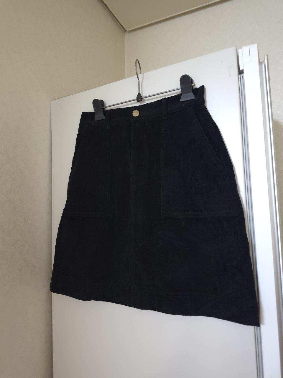 ANDNEEDS 앤니즈 코듀로이 스커트