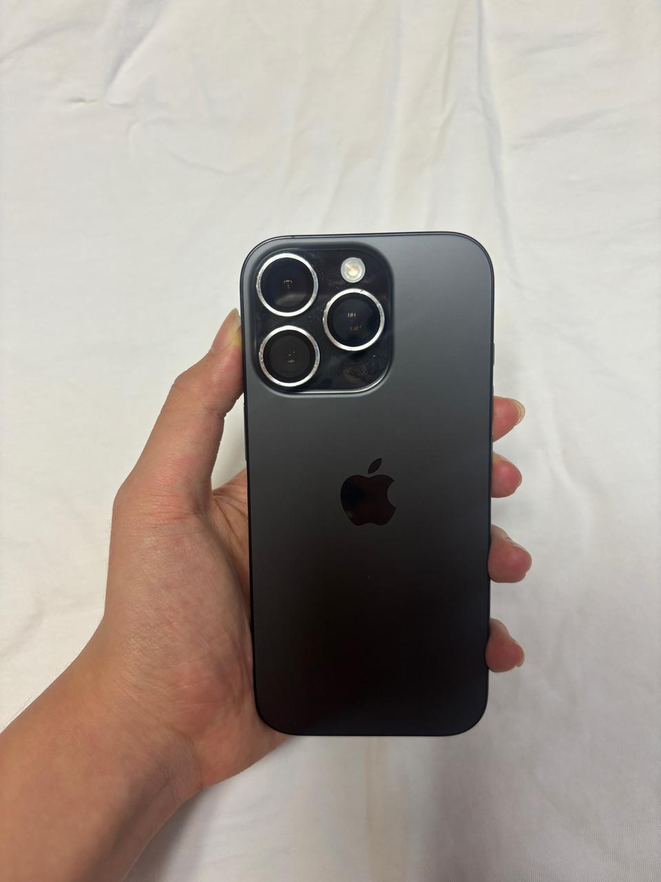 S급 아이폰 16pro256GB 네추럴 블랙 (배터리90%)