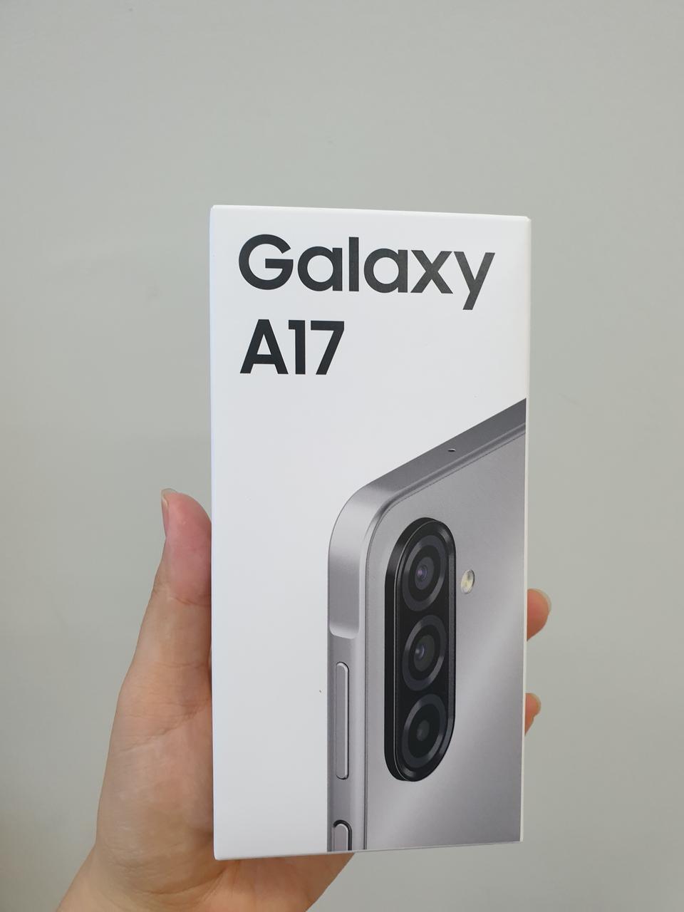 S급)무잔상 갤럭시 A17 128기가 그레이 풀박스 204