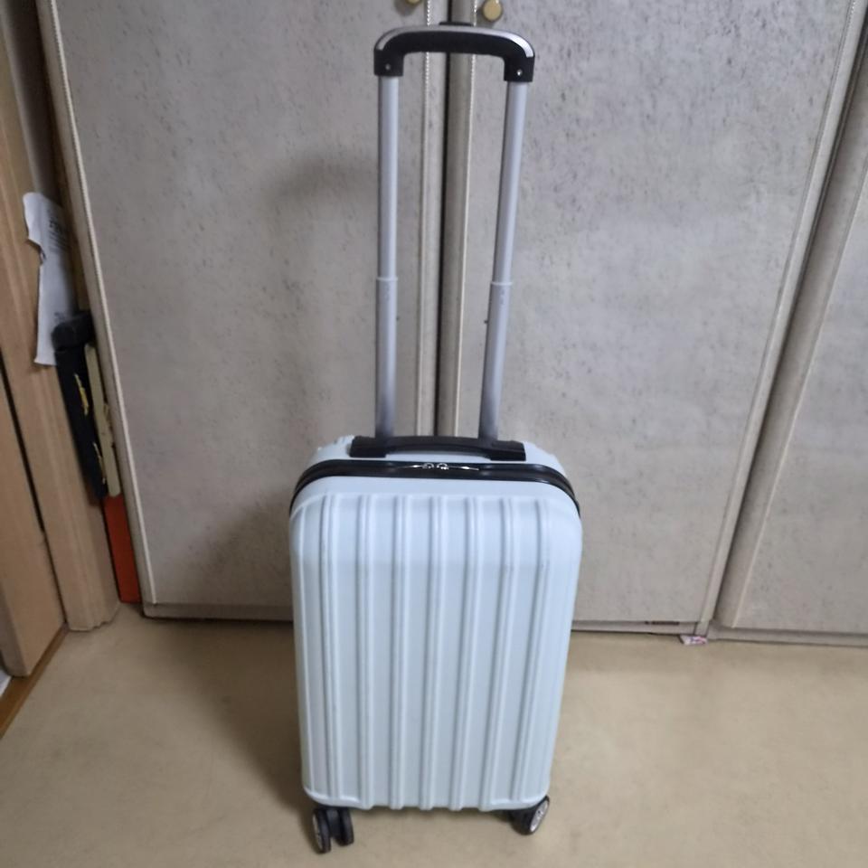 여행용캐리어 기내용가방 20인치 판매합니다