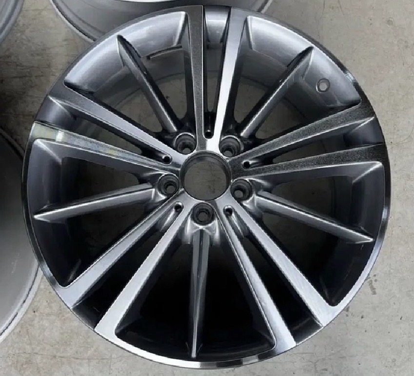 벤츠 CLS400d 19인치휠 전륜 후륜 각 1개씩