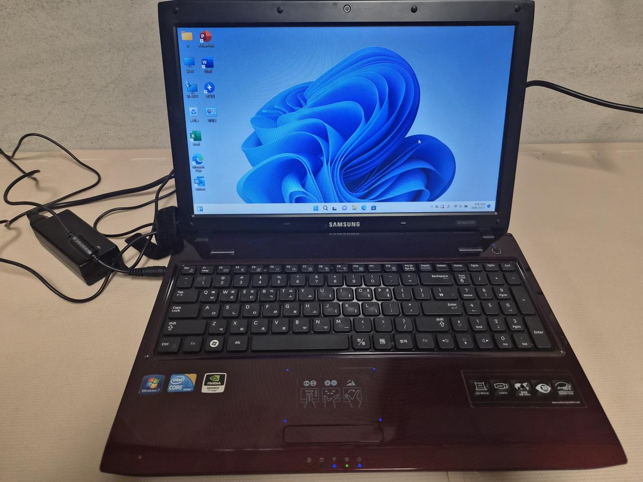 삼성 윈도11 R580 15.6인치 팝니다