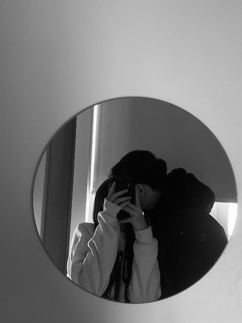 profileImg
