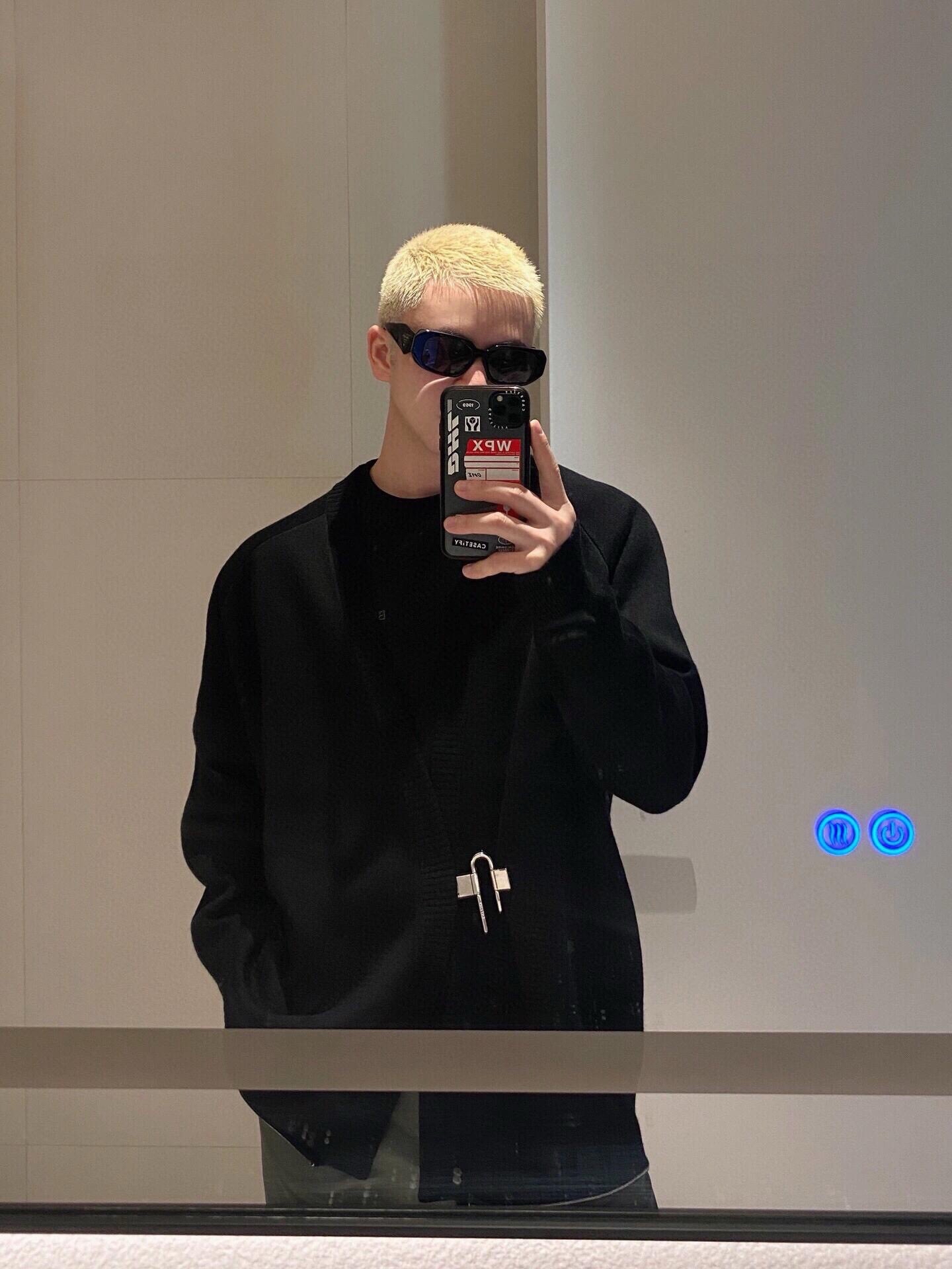 profileImg